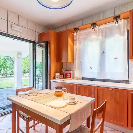 Amazing In With Kitchen 펜션 움베티드