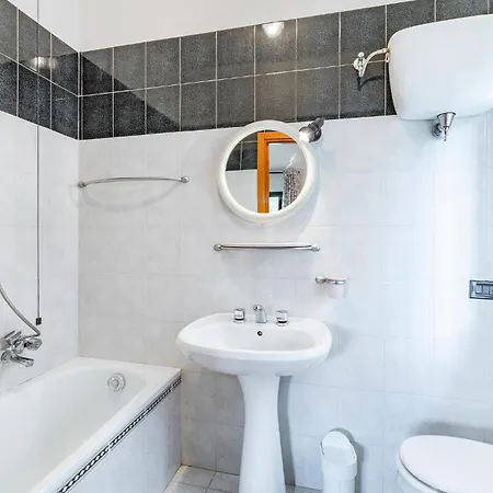 Amazing In With Kitchen *