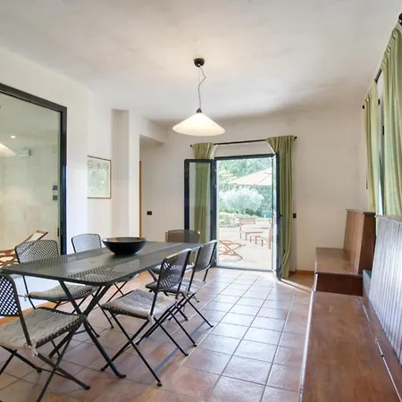 Amazing In With Kitchen Prázdninový dům